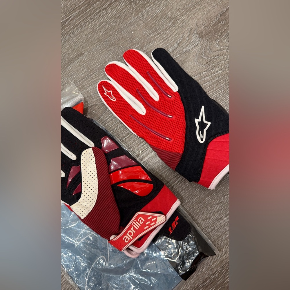 Alpinestars XXL Aprilia gloves off road